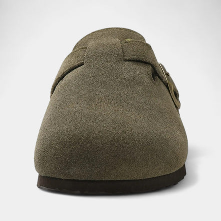 Old Money Zueco De Cuero Ante De La Colección Old Money Con Toque Exclusivo Para Hombre Elegante